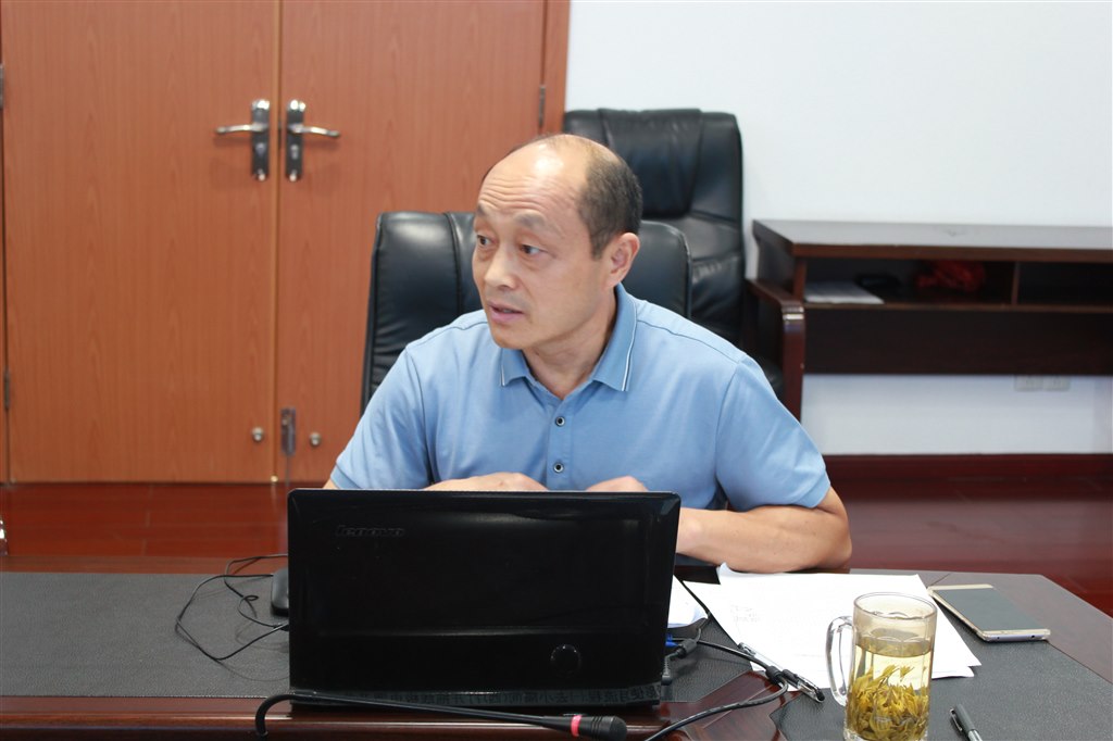 3執(zhí)行校長(zhǎng)孫利兵作報(bào)告.JPG 3執(zhí)行校長(zhǎng)孫利兵作報(bào)告.JPG