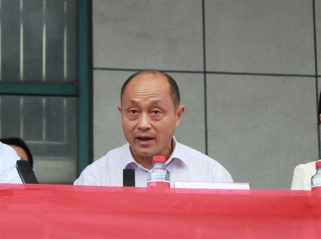 4執(zhí)行校長(zhǎng)孫利兵作軍訓(xùn)動(dòng)員講話.jpg 4執(zhí)行校長(zhǎng)孫利兵作軍訓(xùn)動(dòng)員講話.jpg