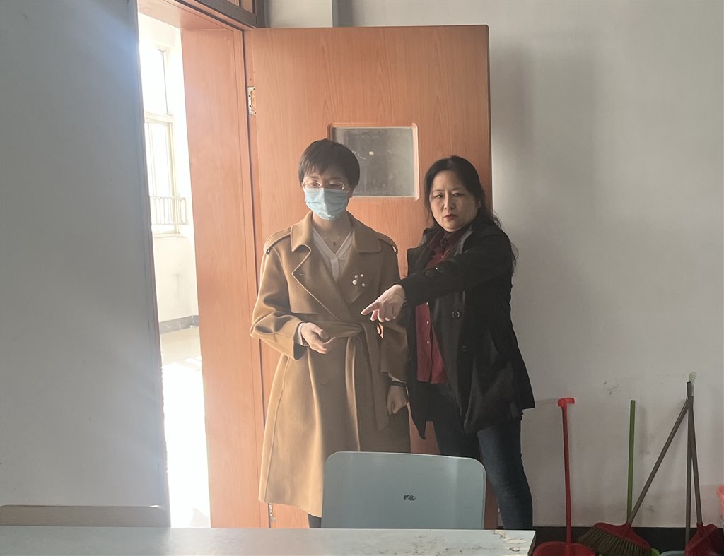 檢查教室.jpg 檢查教室.jpg