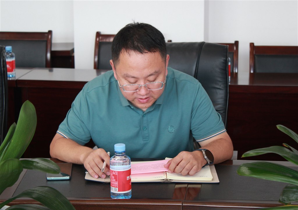 連春光主持座談會.JPG 連春光主持座談會.JPG