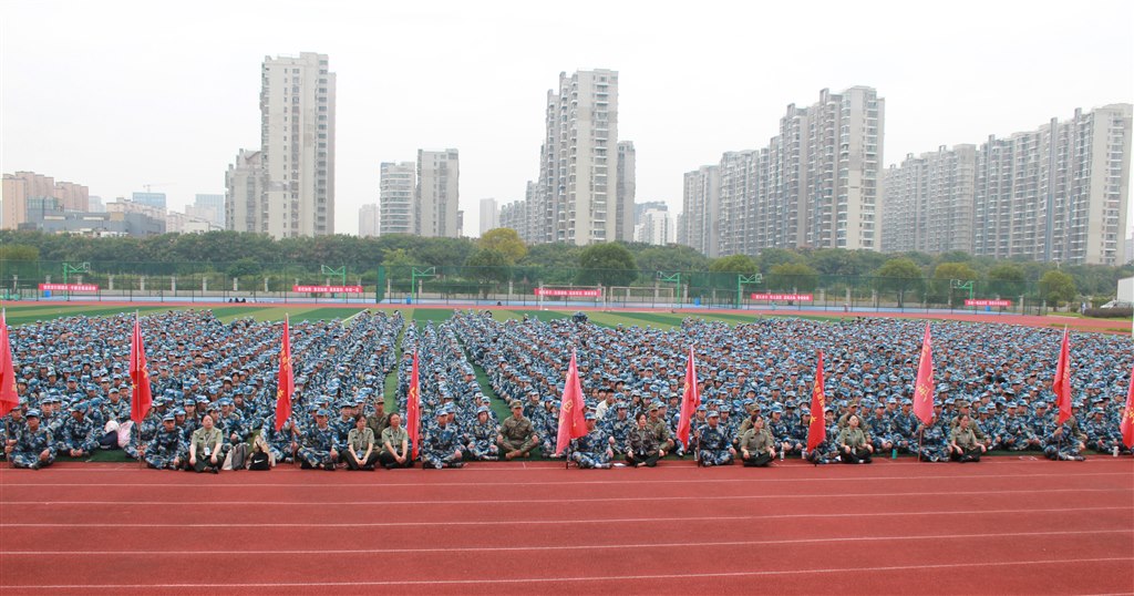 10-1全體受訓(xùn)學(xué)生.JPG 10-1全體受訓(xùn)學(xué)生.JPG