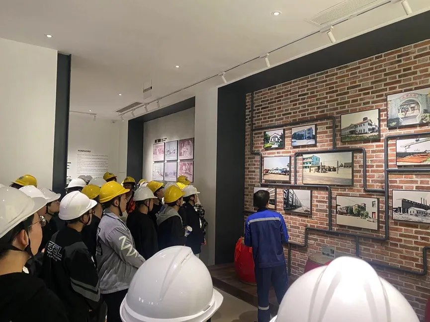 6.webp.jpg 6.webp.jpg