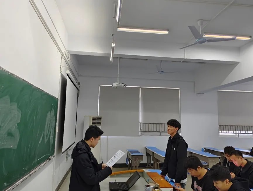 3.webp.jpg 3.webp.jpg