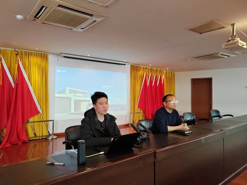 2.webp.jpg 2.webp.jpg