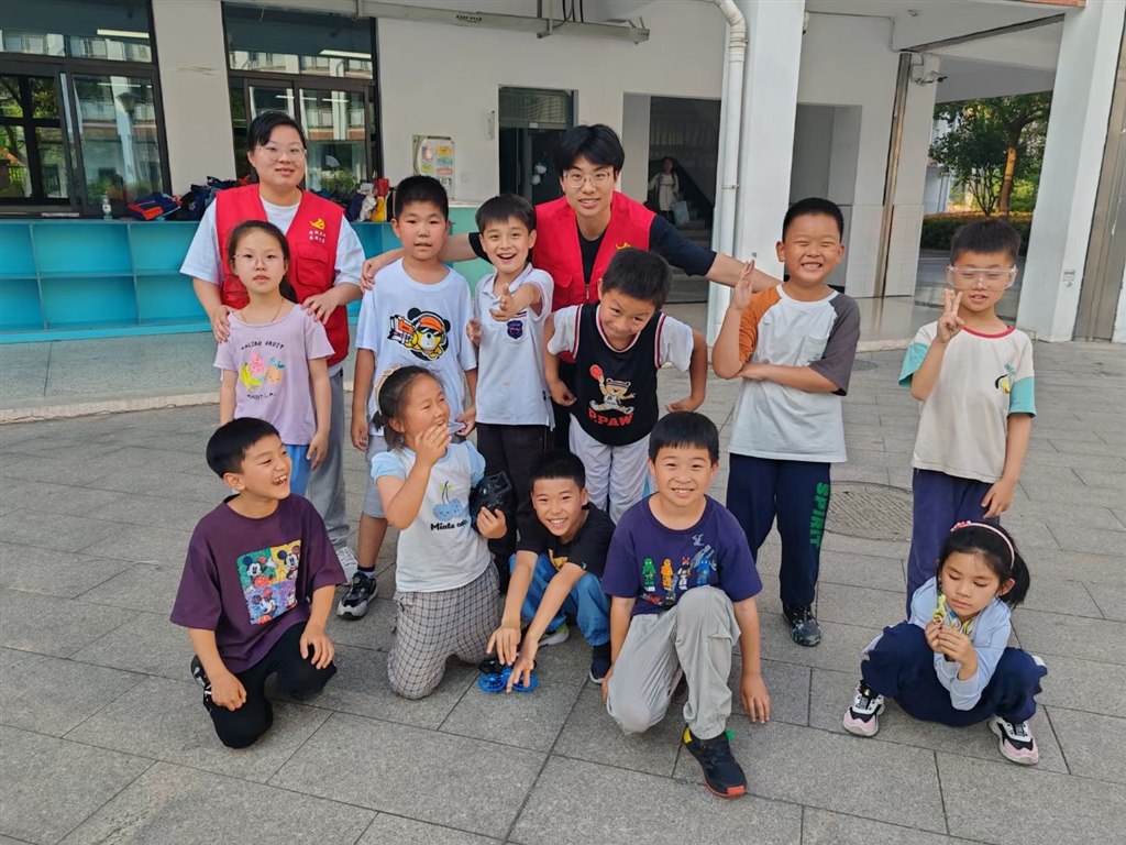 dfaa122834ae52ebb07e6823051819f.jpg dfaa122834ae52ebb07e6823051819f.jpg