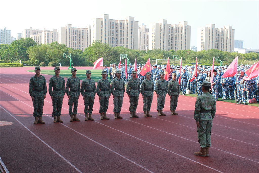 表演1.JPG 表演1.JPG