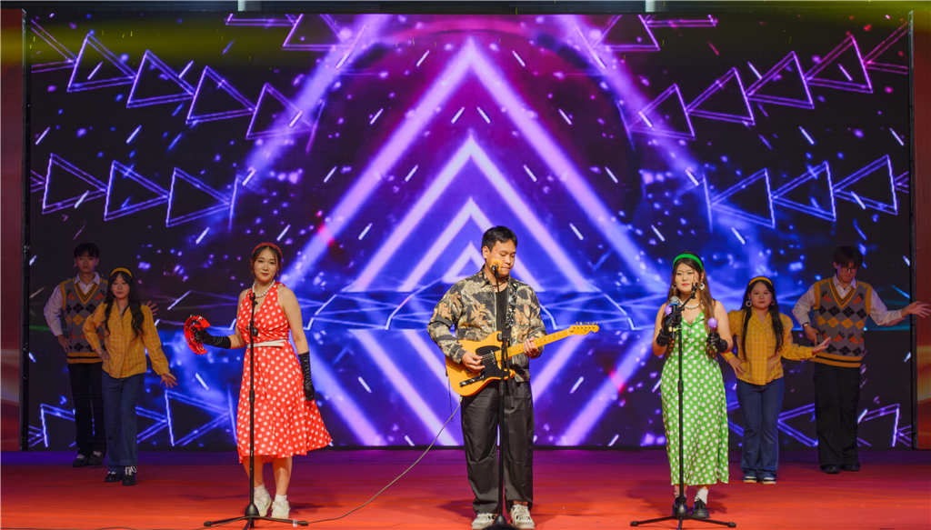 4霓虹.png 4霓虹.png