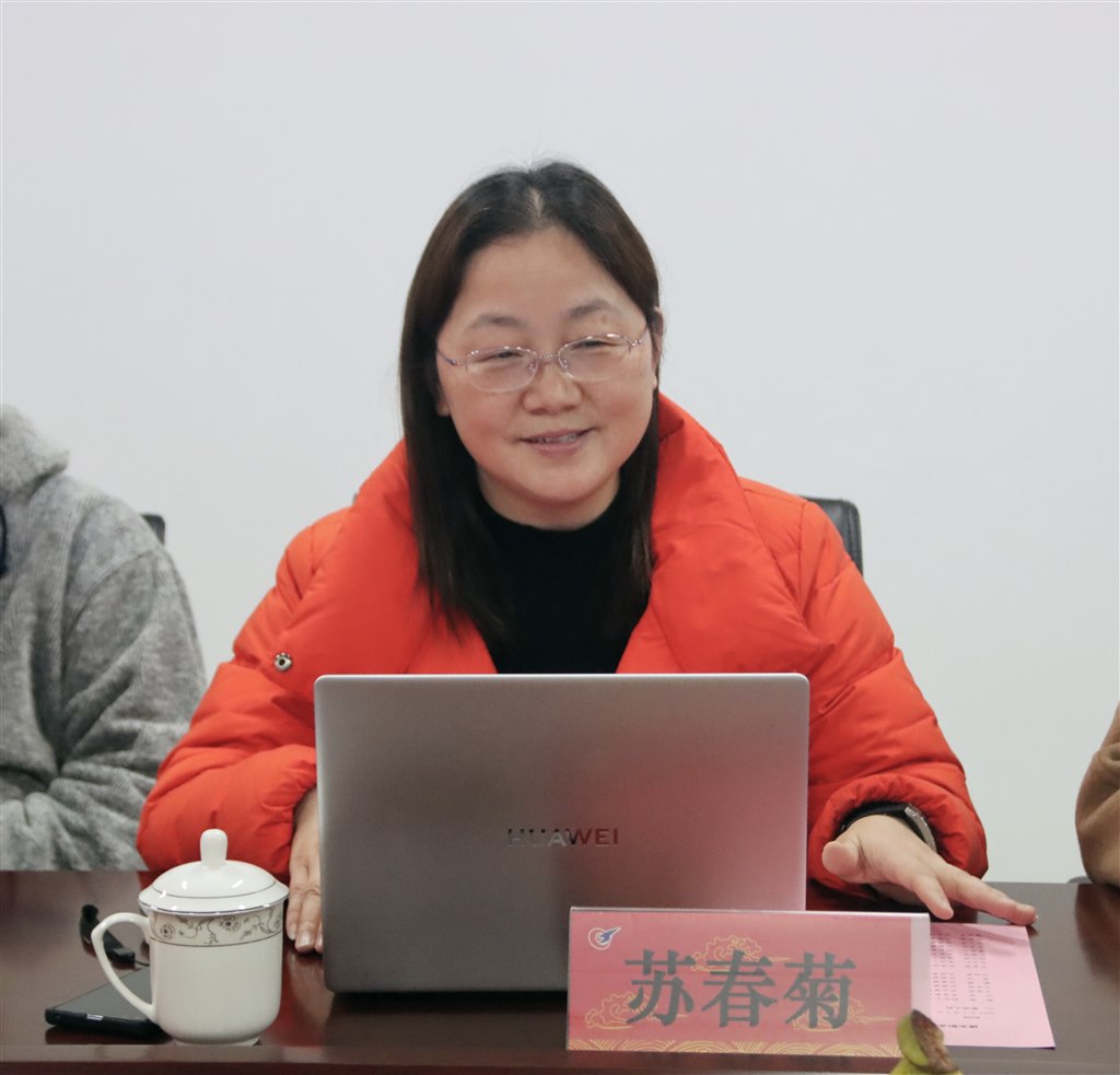 蘇春菊  黨委統(tǒng)戰(zhàn)部副部長.jpg