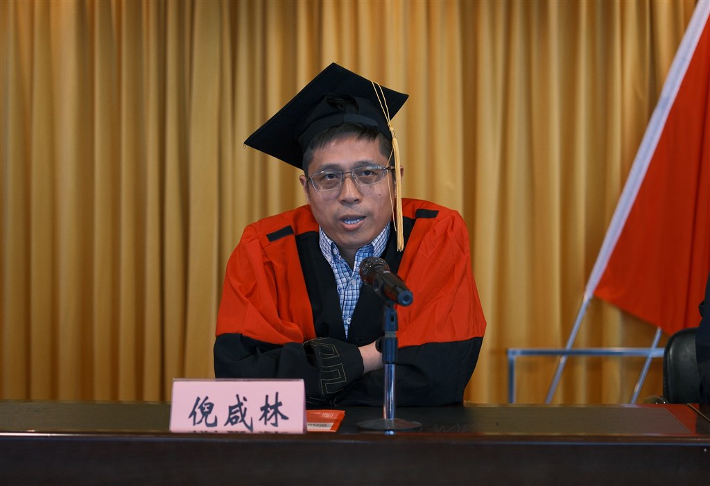 倪院長(zhǎng)發(fā)言.jpg 倪院長(zhǎng)發(fā)言.jpg