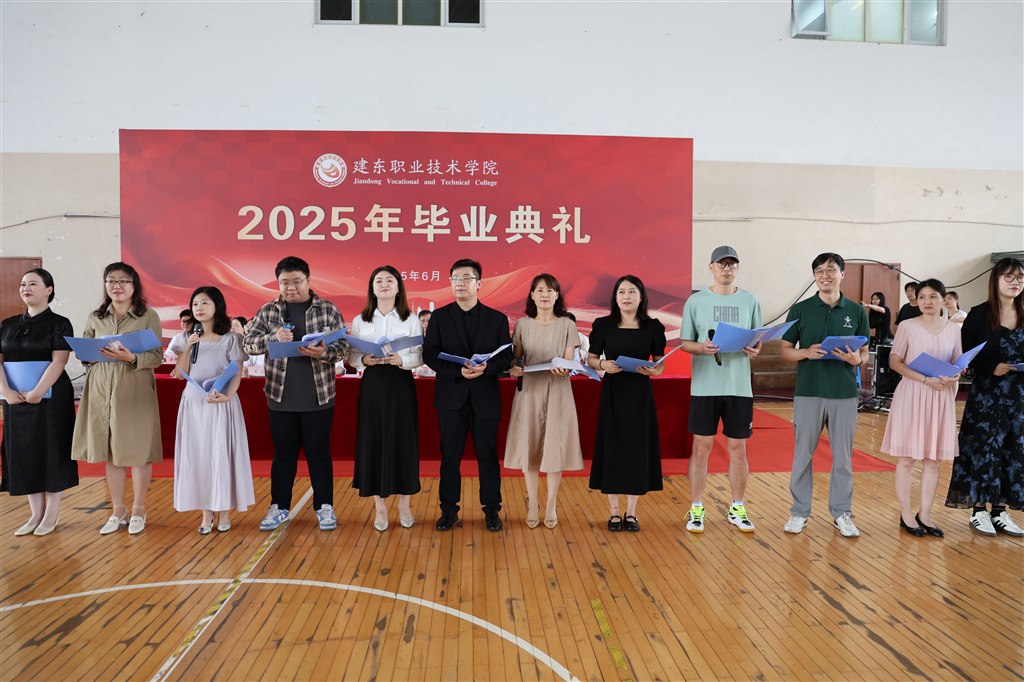 教師朗誦1.JPG 教師朗誦1.JPG