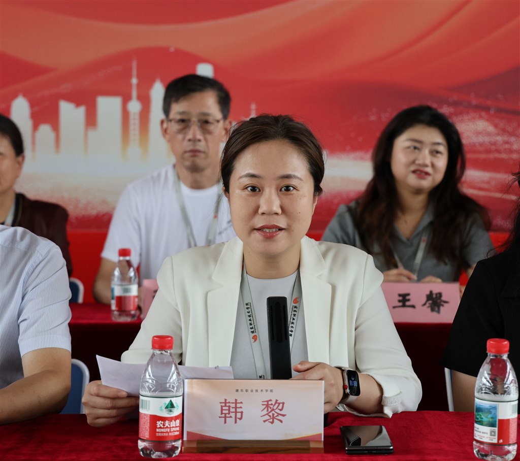 韓黎.JPG 韓黎.JPG