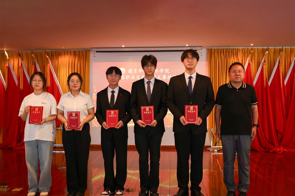 1J5A0135.jpg 1J5A0135.jpg